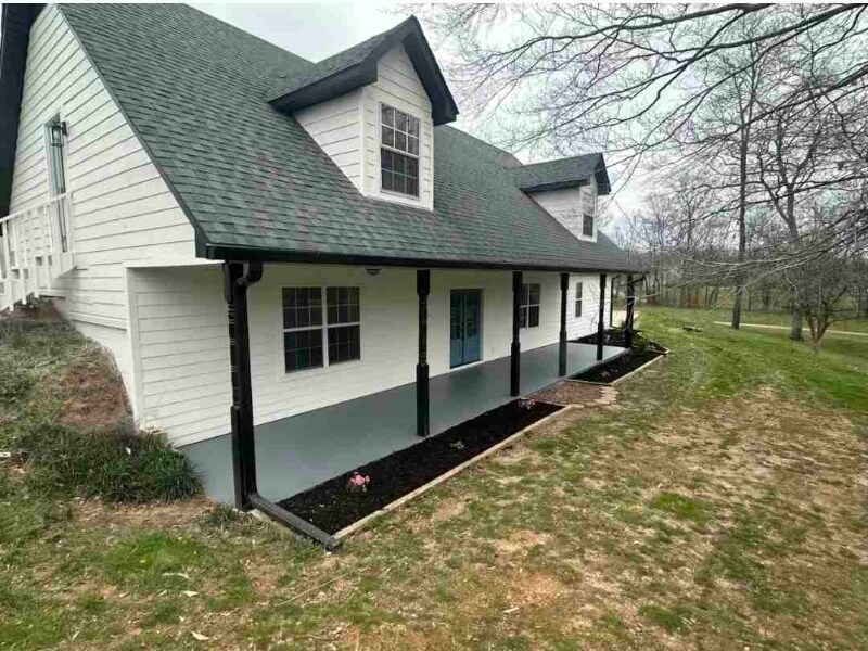 90 Day Rd in Leoma, TN - Building Photo