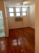 918 W Dakin St, Unit 303 in Chicago, IL - Building Photo - Building Photo