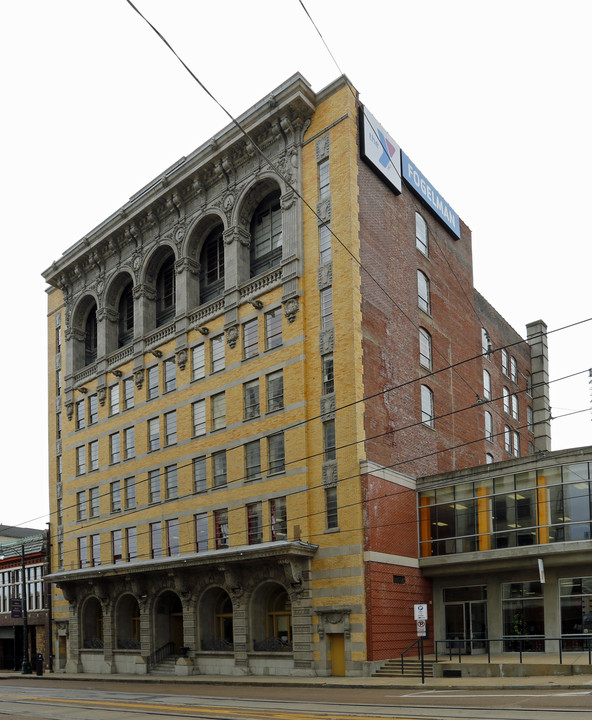 Downtown YMCA Lofts in Memphis, TN - Foto de edificio