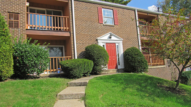 Spring Street Gardens in Middletown, PA - Foto de edificio - Building Photo