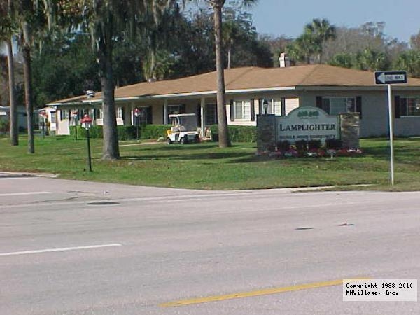 Lamplighter in Port Orange, FL - Foto de edificio