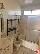 14435 Tiara St in Van Nuys, CA - Building Photo - Building Photo