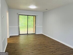 108 Peachtree Ct, Unit UNIT A in Lagrange, GA - Building Photo - Building Photo
