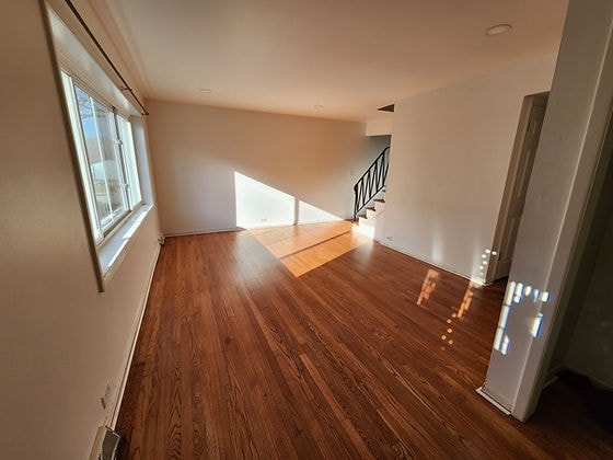 property at 905 W North Ave