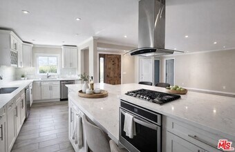 41 Grace Terrace in Pasadena, CA - Building Photo - Building Photo