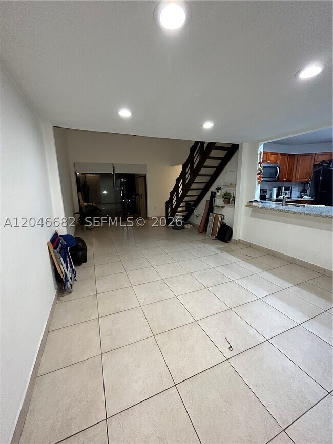 9421 Fontainebleau Blvd