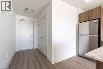 1333 Weber St E in Kitchener, ON - Building Photo - Building Photo