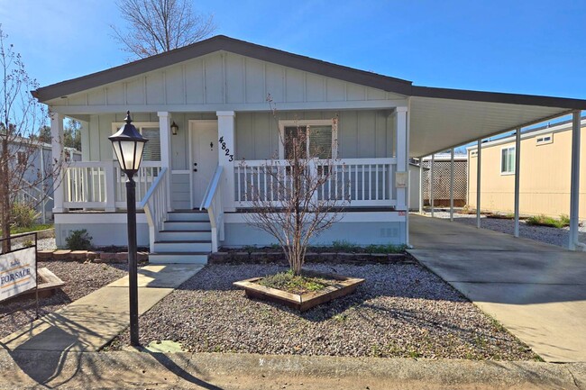 property at 4823 Pecan Dr