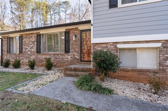 3482 Bryant Ln in Marietta, GA - Building Photo - Building Photo