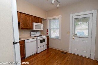 1080 Mt Pleasant Ave in Columbus, OH - Building Photo - Building Photo