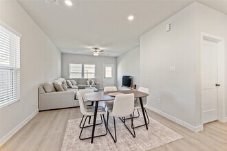 16215 Globetrotter Ct in Porter, TX - Building Photo - Building Photo