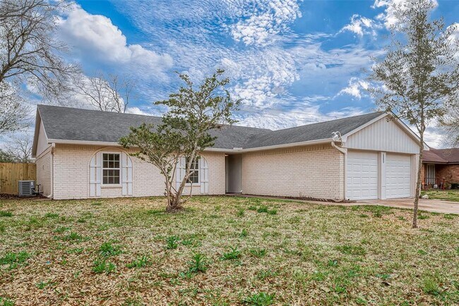 1615 Millbury Dr in Missouri City, TX - Building Photo - Building Photo