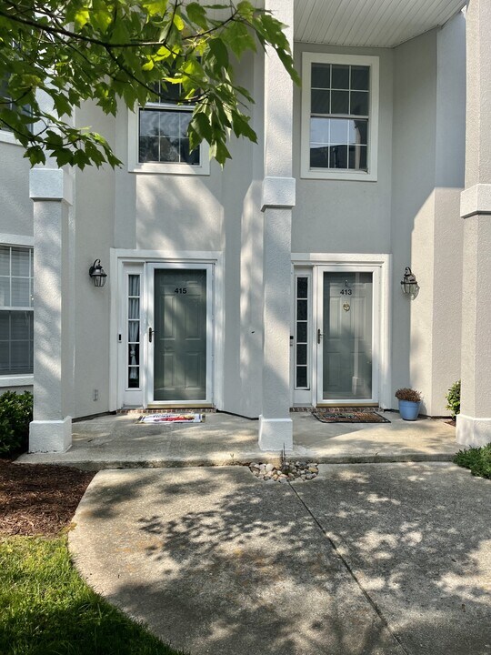 415 Seahorse Run in Chesapeake, VA - Building Photo