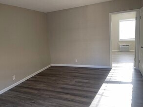 2829 O Street in Sacramento, CA - Building Photo - Building Photo