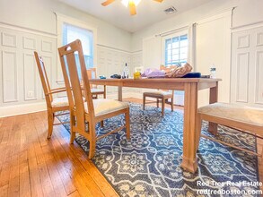 209 Chestnut Hill Ave, Unit 3 in Boston, MA - Foto de edificio - Building Photo