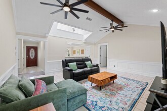 908 Green Meadow Dr in Round Rock, TX - Building Photo - Building Photo