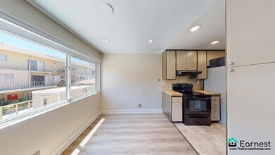 10757 Hortense St in Los Angeles, CA - Building Photo - Building Photo