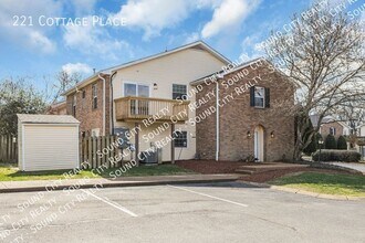 221 Cottage Pl in Nashville, TN - Building Photo - Building Photo