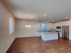 4308 S 105th Dr in Tolleson, AZ - Foto de edificio - Building Photo