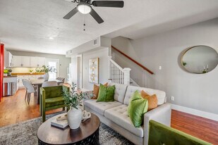 4952 Polk St, Unit SI ID1531106P in Houston, TX - Building Photo