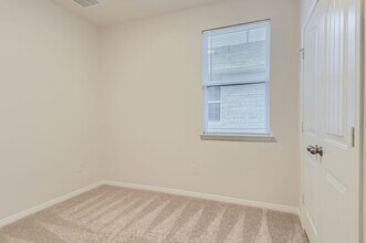 709 Iron Brg Rd in Georgetown, TX - Building Photo - Building Photo