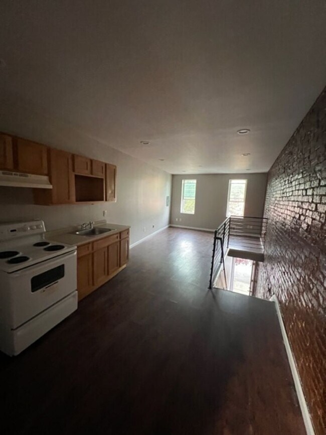 2100 Ann St in Philadelphia, PA - Building Photo - Building Photo