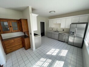 Large 3 Bedroom in Herron Morton 2200/Sq. Ft. in Indianapolis, IN - Building Photo - Building Photo