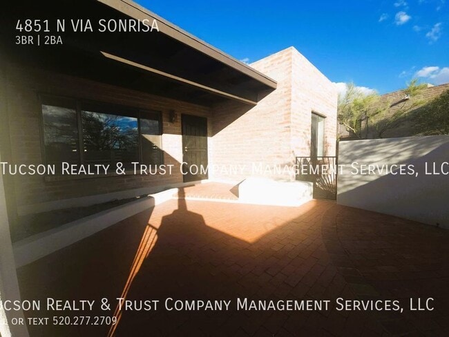 4851 Vía Sonrisa in Tucson, AZ - Building Photo - Building Photo