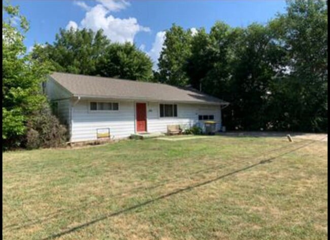 426 N River Rd in West Lafayette, IN - Building Photo - Building Photo