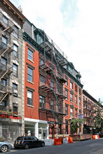 201 Mulberry St in New York, NY - Foto de edificio - Building Photo