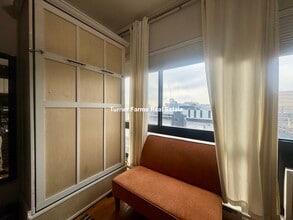 12 Stoneholm St, Unit 619R in Boston, MA - Foto de edificio - Building Photo