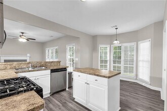 10655 Victory Gate Dr in Alpharetta, GA - Building Photo - Building Photo