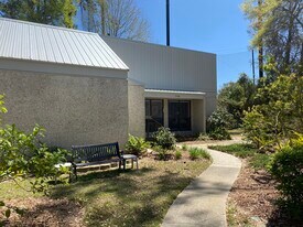 715 Deer Run Villas in St. Simons Island, GA - Building Photo