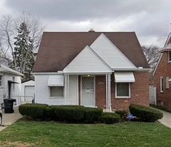 7428 Patton St in Detroit, MI - Building Photo
