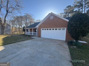 314 Pinestream Cir in Mcdonough, GA - Building Photo - Building Photo