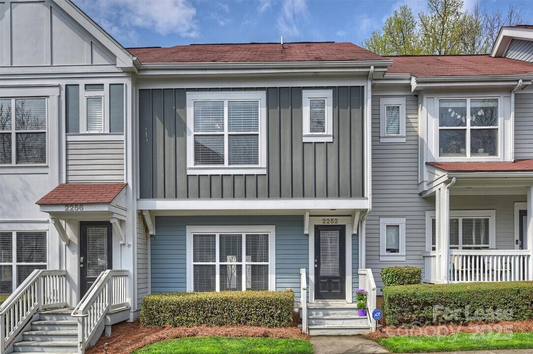 2252 Vision Dr in Charlotte, NC - Building Photo