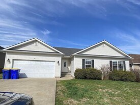 911 Hidden Creek St in Bowling Green, KY - Building Photo