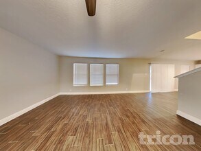 14727 Bending Point in San Antonio, TX - Foto de edificio - Building Photo