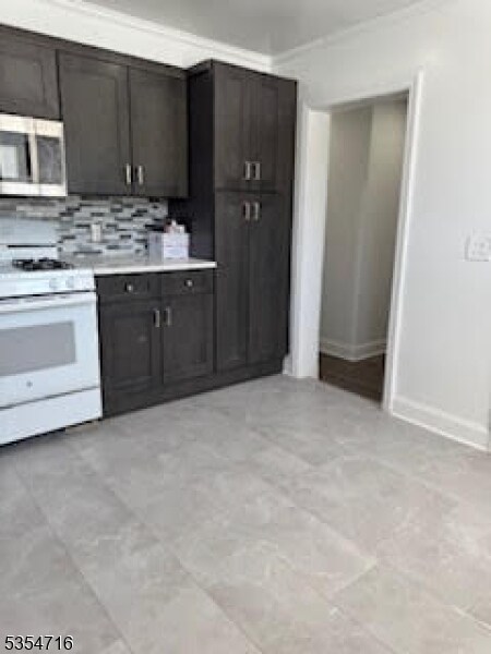 202 Chestnut St-Unit -1 in Roselle, NJ - Building Photo - Building Photo