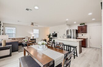 3663 Via Mariposa Ave in Las Vegas, NV - Building Photo - Building Photo