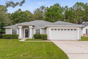 1760 Glen Laurel Dr in Middleburg, FL - Building Photo