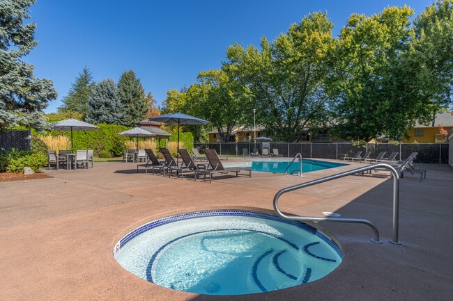Parklane Apartments