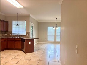 564 S Pierremont Dr in Fayetteville, AR - Building Photo - Building Photo