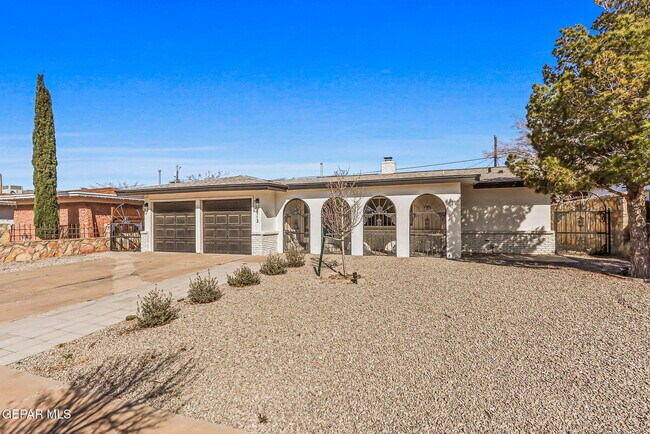 5713 Creston Ave in El Paso, TX - Building Photo - Building Photo