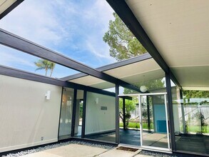 814 E Ferndale Ave in Orange, CA - Building Photo - Building Photo