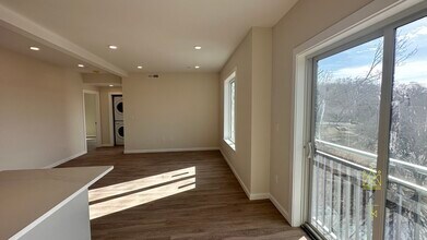 458 Washington St, Unit 207 in Boston, MA - Building Photo - Building Photo