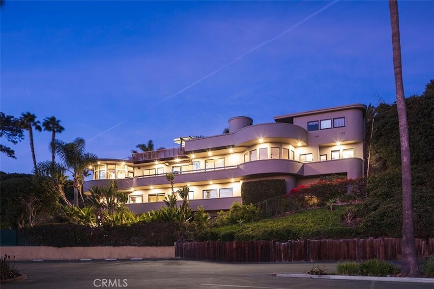 2901 Ocean Blvd, Unit Apt c in Newport Beach, CA - Building Photo