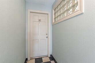 1413 Tremont St in Galveston, TX - Building Photo - Building Photo