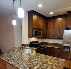 1021 Costa Pacifica Way, Unit 2109 in Oceanside, CA - Foto de edificio - Building Photo