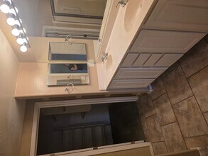 16450 E Ave of the Fountains in Fountain Hills, AZ - Foto de edificio - Building Photo